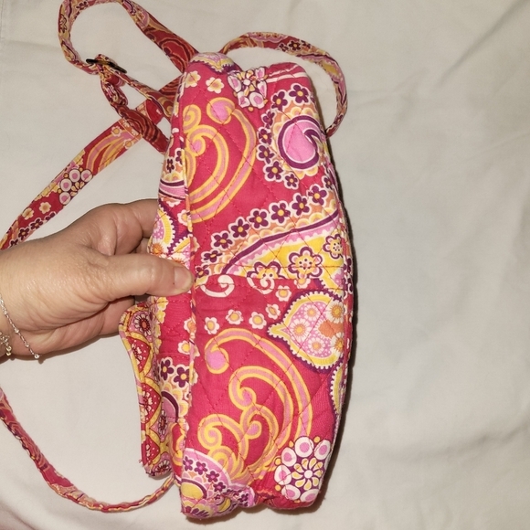 Vera Bradley* Libby Crossbody Bag* Rasberry Fizz Pattern* Pink - Picture 5 of 6